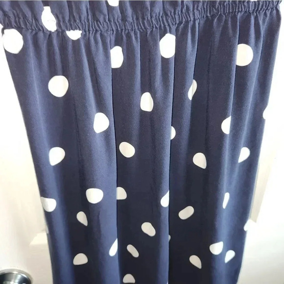 Loft brand navy blue dress‎ with white Polka Dots - Picture 12 of 12